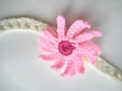 Baby Headband with Flowers (Free Crochet Pattern)