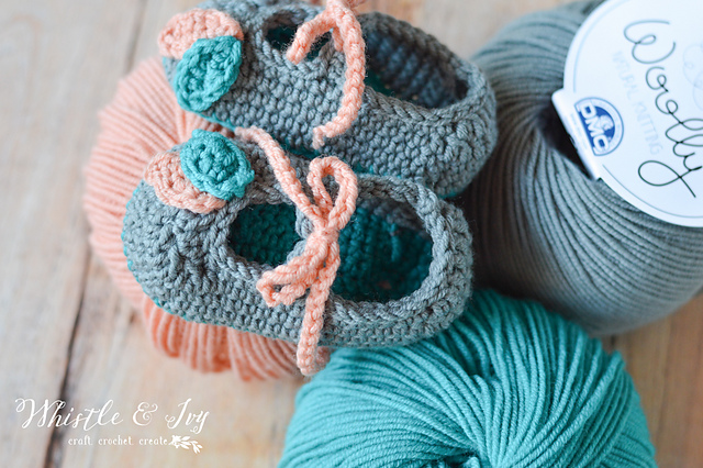 Crochet Petal Princess Baby Set Hat and Shoes